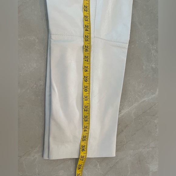 Anne Klein Women LEATHER Jean Pant Creamy White Color Size Medium Zipper Front - Picture 4 of 8